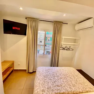 Appartamento Nuevas Con Bano Privado Frente Al Metro St Mwc Barcelona-fira 